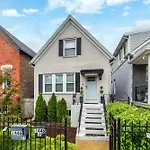 Red Robin Rentals - Wicker Park