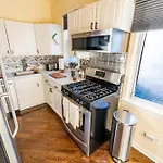 Bucktown Private Condo