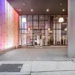 Loop Studio W Theater Games Nr Millennium Park Chi-1017