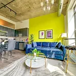 Group-Friendly 2Br With Optional Parking And Gym Access Near Mccormick Place And Soldier Field