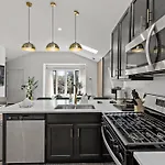 The Haven, Great Location Near Downtown, Medical District And United Center