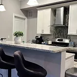 Private Balcony 1 Garage Parking Sleeps 6