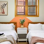 Designer Apt Billiards Private Patio 1 Parking