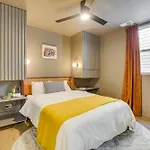 3 Mi To Dwtn Chic Apartment In Chicago!