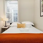 Flexhome Wicker Park - Stylish 2Br - Sleeps 6