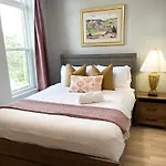 The Urban Manor