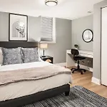 Homestay Drexel Apartments, Downtown Hyde Park *