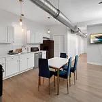 Heart Of Chicago 4 Bedroom
