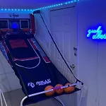 Cozy 4Bd House Fireplace And Pond