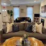 5 Bedroom Huge House In Best Location Parking Fireplace Back Yard