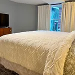 Designer Themed 4 Bedroom In Best Location With Patio And Fireplace