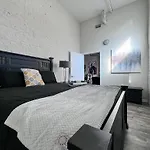 Luxery Stay Chicago - Themed Units! Close To Downtown, Mccormick Place & Wintrust Arena