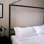 Top 1 Rated 4Br Lincoln Park House - King Bed