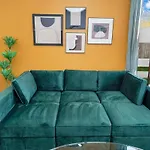 Spacious 3Br Family Oasis Sleeps 8 With Free Parking Near Medical District, Douglas Park And University Of Illinois Chicago