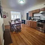 Charming Lakefront Stunning View North Chicago
