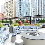 Gold Coast 1br W Gym Lounge 1 Block To L Chi-799 Chicago