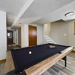 Cubs Clubhouse Retreat