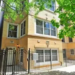 Cozy Wicker Park Home With Movie Room