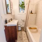 Apartment Tropical Boho Oasis Chicago
