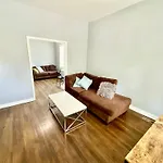 Fantastic Place Near Downtown - Free Parking