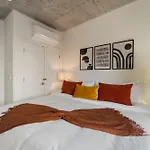 Chic 4-Bedroom With Skyline Views & Amenities