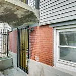 Dog-Friendly Apt W/ Yard: 10 Mi To Downtown