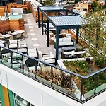 Luxurious 3Bd Penthouse L Private Patio L Gym L Stunning Rooftop