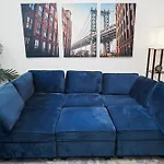 Mccormick Place 420-friendly 3br-2ba With Optional Parking - Sleeps 8 Apartment