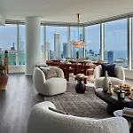 Lux Apts With Lake Views And Top Amenities