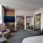 Hotel Chicago Downtown, Autograph Collection