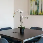 New Modern 1Br City Escape