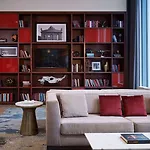 Hampton West Loop Fulton Market Area Hotel 3*