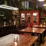 The Publishing House 4* Chicago