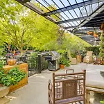 Pet Friendly Walk To Uic Campus And Train!