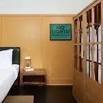 The Collection Wrigleyville 4* Chicago
