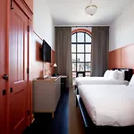 The Collection Wrigleyville 4* Chicago