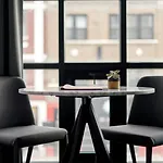 Hotel The Collection Wrigleyville