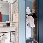 The Collection Wrigleyville Chicago
