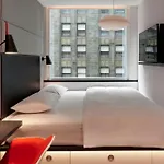 Citizenm Downtown Hotel 4*