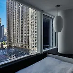 Hotel Citizenm Downtown 4*