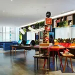 Citizenm Downtown 4*