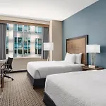 La Quinta Inn & Suites by Wyndham Chicago Downtown