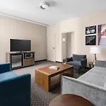 La Quinta Inn & Suites by Wyndham Chicago Downtown