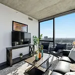 2Br Designer Loft Modern Luxe In City Center