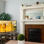 Prime Wrigley Spot Workspace