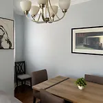 Prime Wrigley Spot Workspace