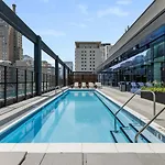 Blueground River North Balcony Pool Nr Pier Chi-1150 Apartment