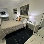 Private 2Br 2Ba Heart Of Boystown Walk To Wrigley