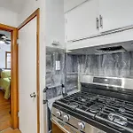 Commuter-friendly In Chicago's South Side * Chicago