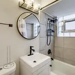 Commuter-friendly In Chicago's South Side